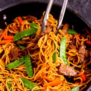 1 Serving Chow Mein With Beef