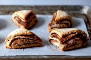 1 Serving Cinnamon Filled Cream Scone Mix