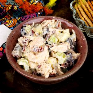 1 Serving City Salad With Chicken