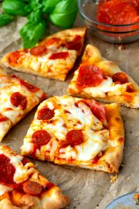 1 Serving Classic Cheese - Red Sauce Flatbread Pizza