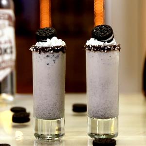 1 Serving Cookie With Oreo Javakula With Whip - Medium