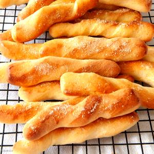 1 Serving Cornbread Twist Breadstick