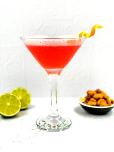 1 Serving Cosmo Vegetarian Deluxe Sub 6 İnch