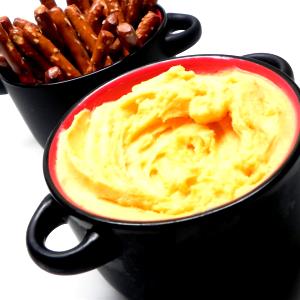 1 Serving Creme De Cheddar Spreadable Cheese - Original