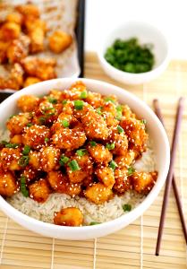 1 Serving Crispy Honey Chicken Lunch Bowl Served With White Rice