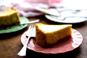 1 serving Deluxe Cheese Cake