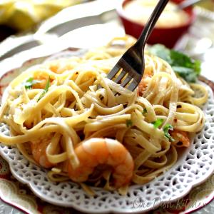 1 serving Diablo Shrimp Fettuccine