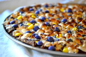 1 Serving Double Chocolate Candy Pizza