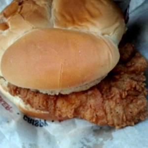 1 Serving Double Crunch Sandwich With Crispy Strip