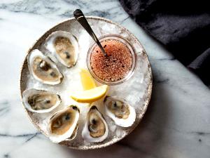 1 Serving Dozen Raw Oysters