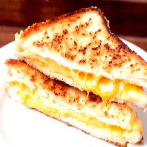1 Serving Egg, Golden Bun Sandwich