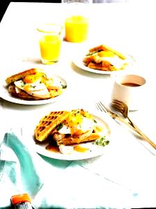 1 Serving Egg & Maple Cheddar Wafflewich