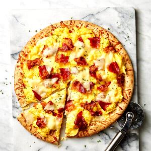 1 Serving Egg N Bacon Pizza