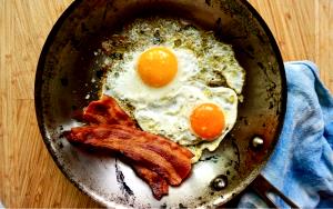 1 Serving Egg Way With Bacon