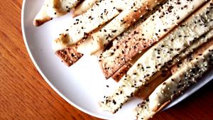 1 Serving Everything Breadstick