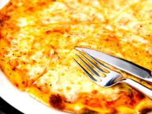 1 Serving Extra Cheese İn 1 Topping Large Pizza