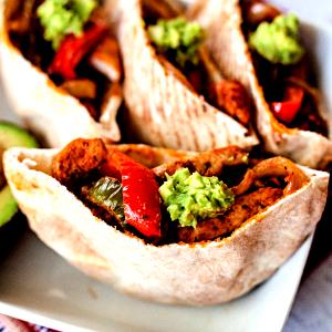 1 serving Fajita Pita Chicken Sandwich