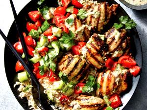 1 Serving Fit Fare Grilled Chicken Dinner W/ Veg Blend, Tomato Slices