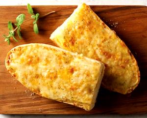 1 Serving Five Cheese Garlic French Bread