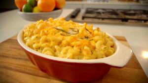 1 serving Four-Cheese Mac & Cheese with Honey Pepper Chicken Tenders