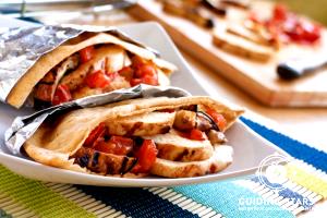 1 Serving Freestyle Pita: Grilled Chicken (Regular)