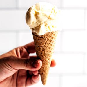 1 Serving French Vanilla Ice Cream - 4 Oz Scoop