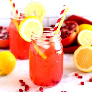 1 serving Freshly Made Lemonade - Pomegranate