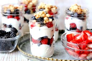 1 Serving Fruit Parfait With Yougurt Parfait