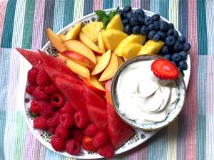 1 Serving Fruit Tray-Bien With Dip Party Tray