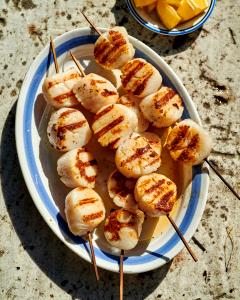 1 serving Garlic Grilled Sea Scallops