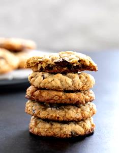 1 Serving Gluten Free Oatmeal Cookies - Oatmeal Raisin