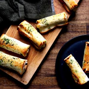 1 Serving Gourmet Cheese Rolls