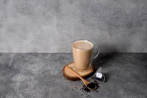 1 Serving Grande - Black Tea Latte - Whole Milk
