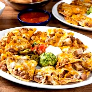 1 Serving Grande Fajita Nachos - Mesquite-Grilled Combo