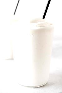 1 Serving Grande - Vanilla Creme - No Whip - Whole Milk