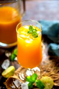 1 Serving Green Tea Mango - Grande, Iced