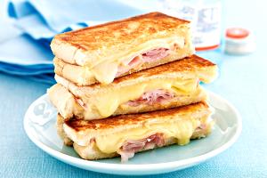 1 Serving Grilled Cheese With Ham Sandwich