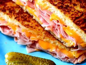 1 serving Grilled Ham & Swiss Sandwich