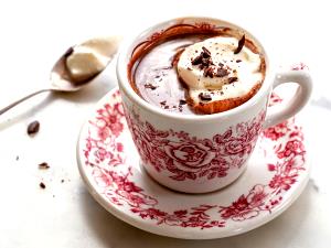 1 Serving Hot Cocoa With Whip And Flavor - Whole Milk - 20 Oz.
