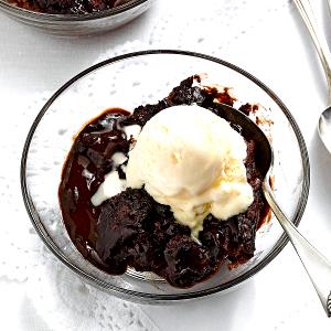 1 serving Hot Fudge Cake