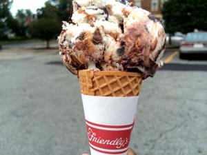 1 Serving Hunka Chunka Pb Fudge - Single Scoop Ice Cream