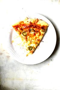 1 Serving Jalapeno İn 1 Topping Medium Pizza