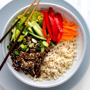 1 Serving Japanese Teriyaki Bowl With Brown Rice Beef