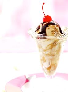 1 Serving Jr. Turtle Carmel Nut Sippable Sundae