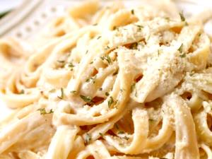 1 Serving Kids Fettuccine Alfredo