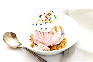 1 Serving Kids Jr. Sundae