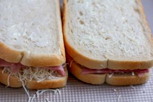 1 Serving Kids Market Fresh Mini Ham & Cheese Sandwich