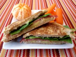 1 Serving Kidz Ham Melt Sammie