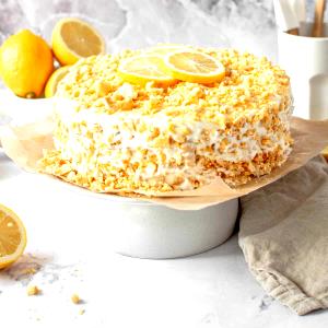 1 Serving Lemon Crunchy Cake