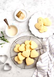 1 Serving Lemon Shortbread Cookies